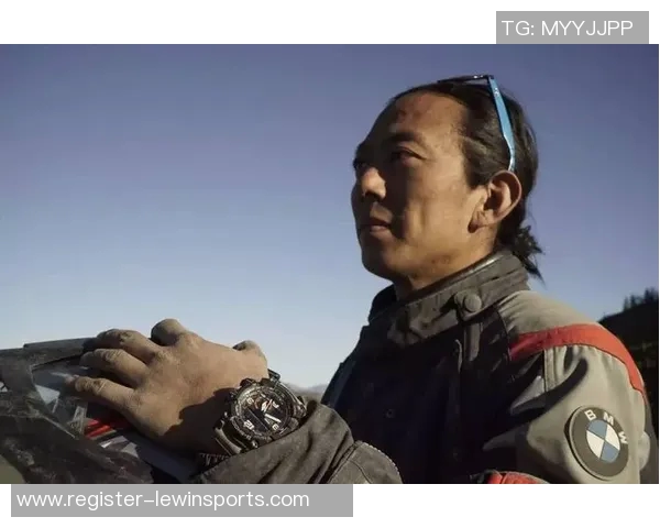 深度对话陈伟探讨他在网球世界的成长与挑战之路 深度对话陈伟探讨他在网球世界的成长与挑战之路